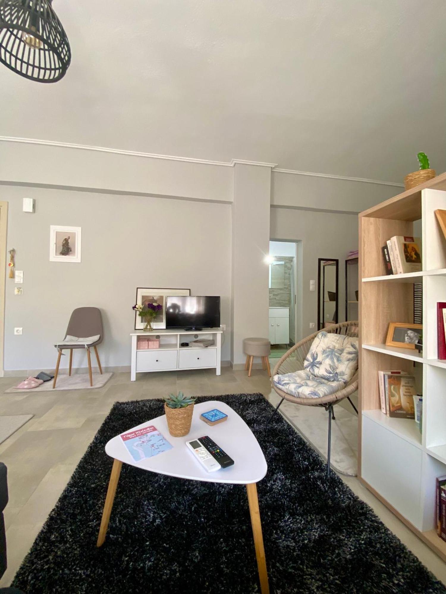 Xrysa'S Central City Apartment Missolonghi Экстерьер фото