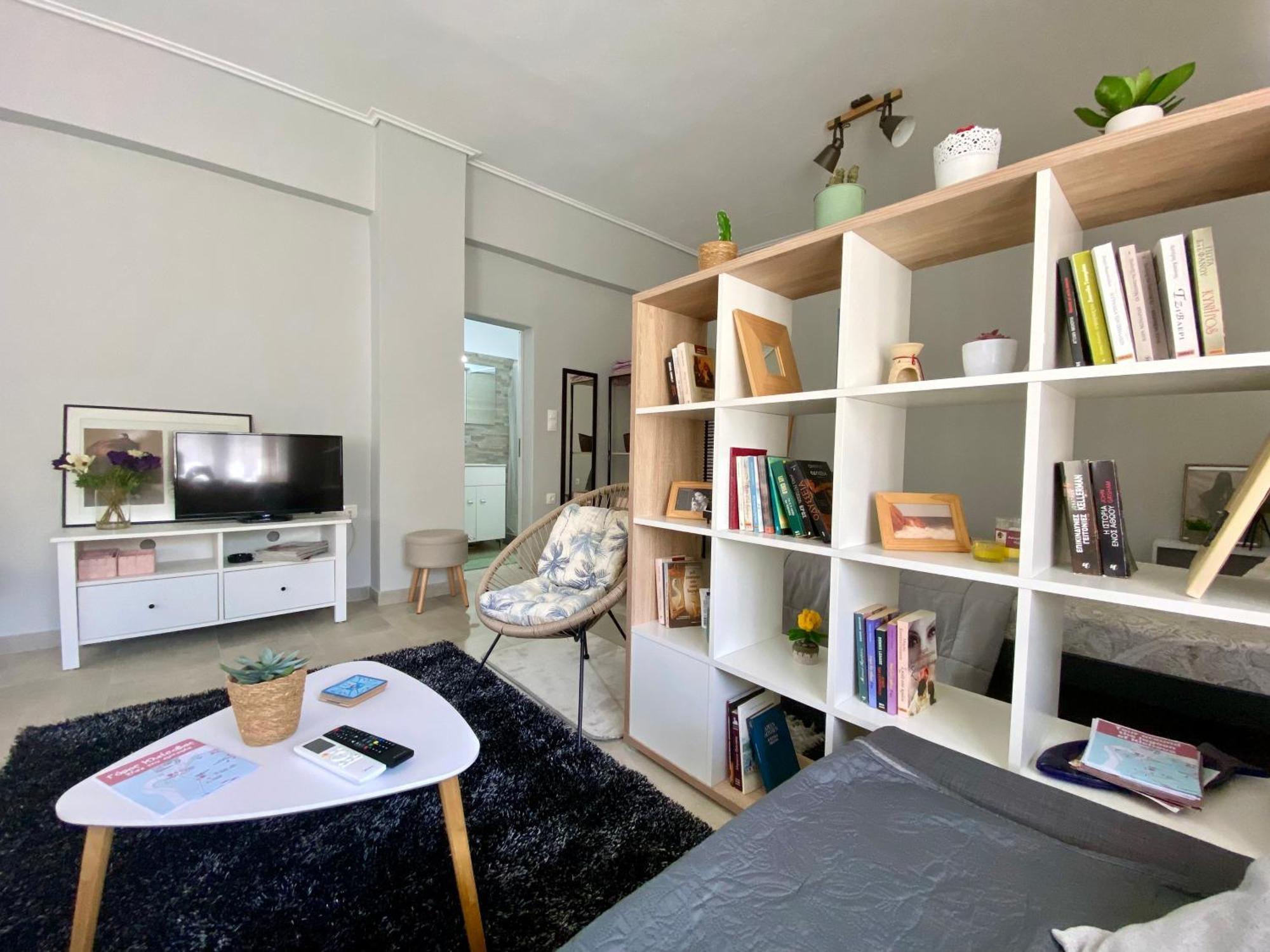 Xrysa'S Central City Apartment Missolonghi Экстерьер фото