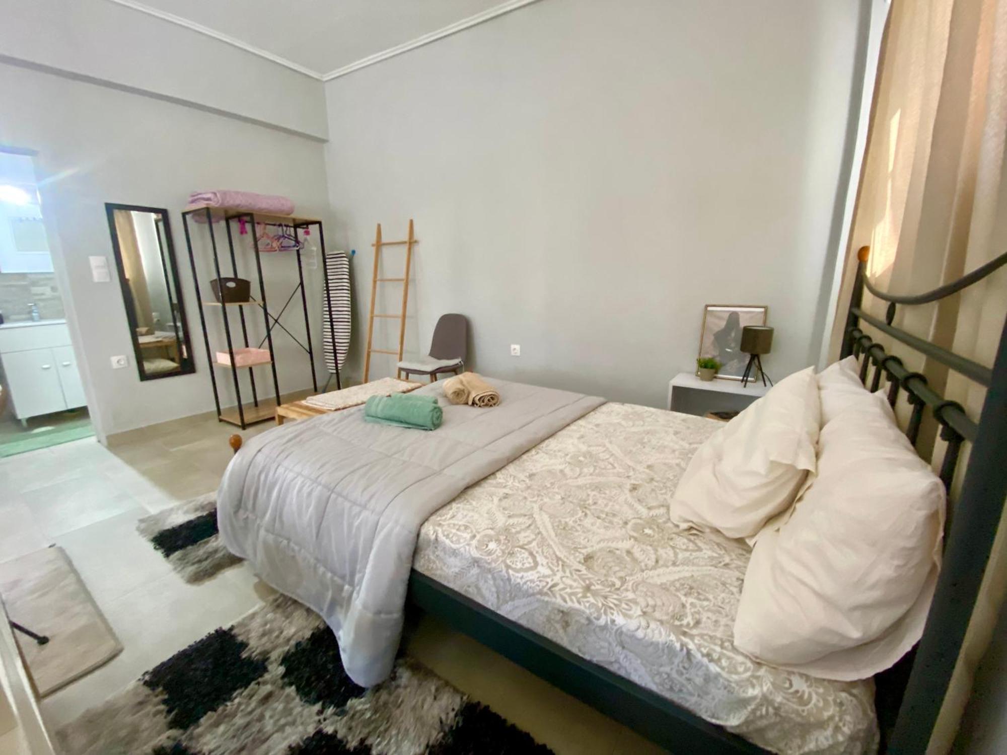 Xrysa'S Central City Apartment Missolonghi Экстерьер фото